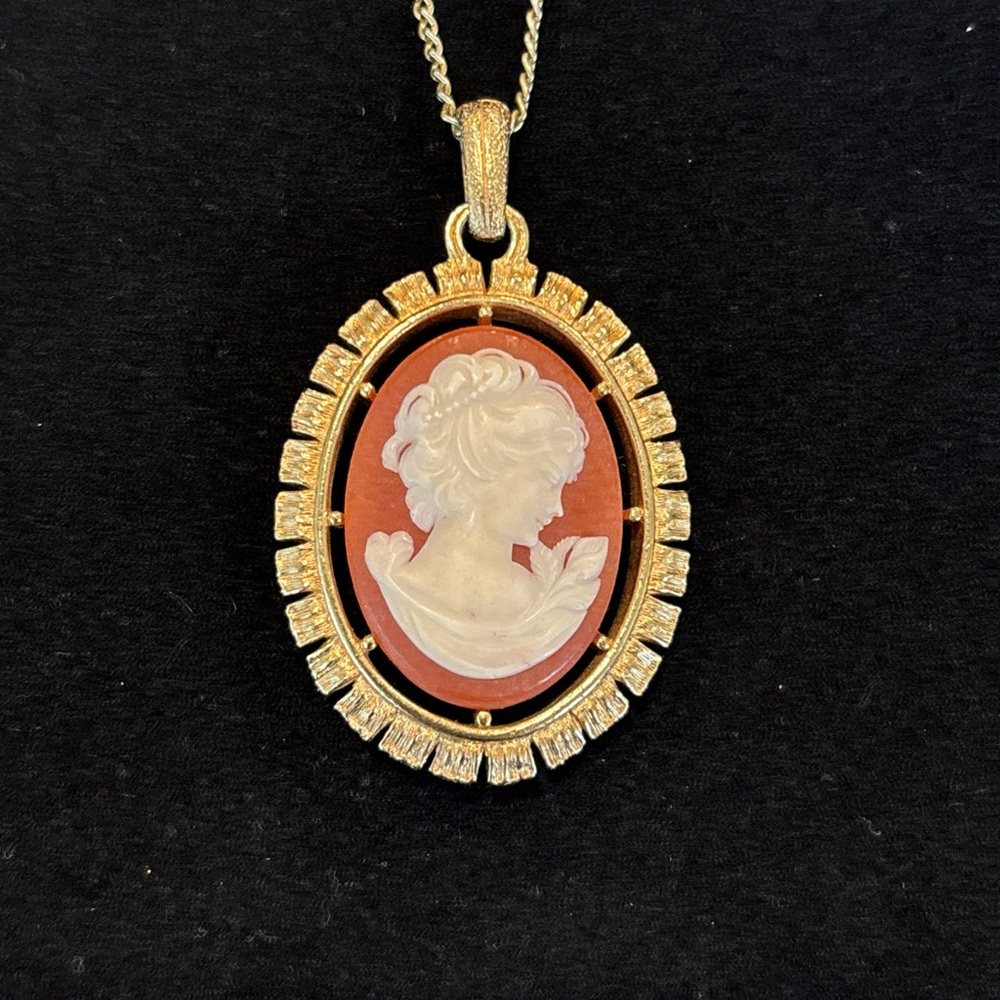 Gold Cameo Pendant Necklace in Coral and White